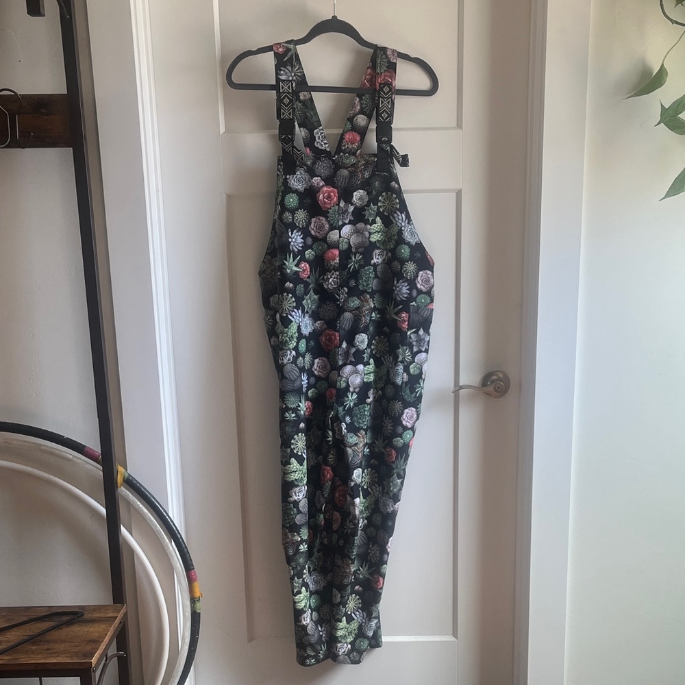 Kavu Black Floral Pattern Overalls Jumpsuit with Adjustable Straps